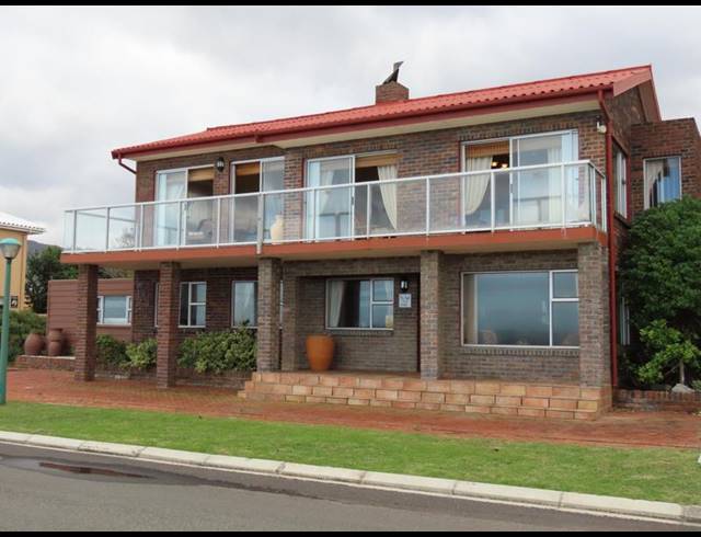 4 BEDROOM HOUSE FOR SALE IN KLEINMOND
